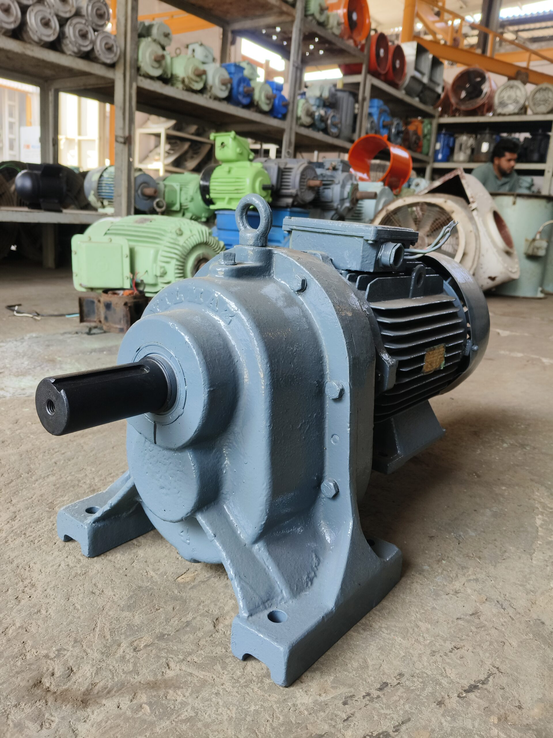 5 HP GEAR MOTOR