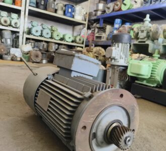 filter: 0; fileterIntensity: 0.0; filterMask: 0; captureOrientation: 270;
algolist: 0;
multi-frame: 1;
brp_mask:0;
brp_del_th:null;
brp_del_sen:null;
delta:null;
module: photo;hw-remosaic: false;touch: (0.4991663, 0.4361803);sceneMode: 5767168;cct_value: 0;AI_Scene: (-1, -1);aec_lux: 0.0;aec_lux_index: 0;HdrStatus: auto;albedo:  ;confidence:  ;motionLevel: 0;weatherinfo: null;temperature: 43;